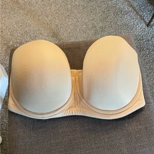 Wacoal Strapless Red Carpet Bra
